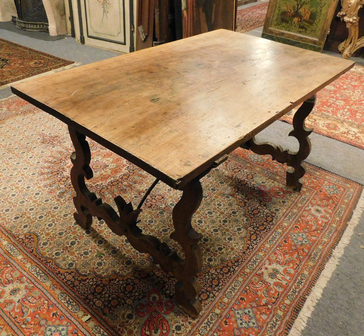 tav176 - Nussholztisch, L 137 cm x T 83,5 cm x H 83 cm